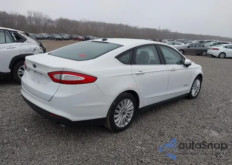 2016 Ford Fusion Hybrid S z USA, uszkodzony, nr VIN 3FA6P0UU5GR398874